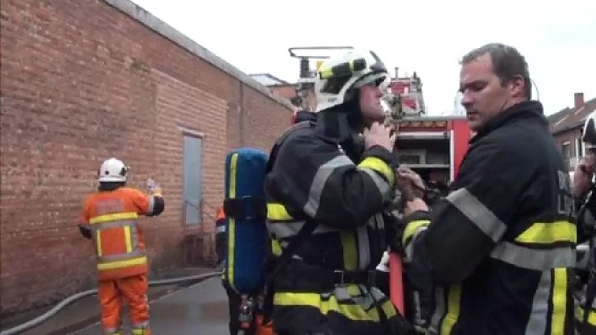 Brandweerman moet eigen huis blussen