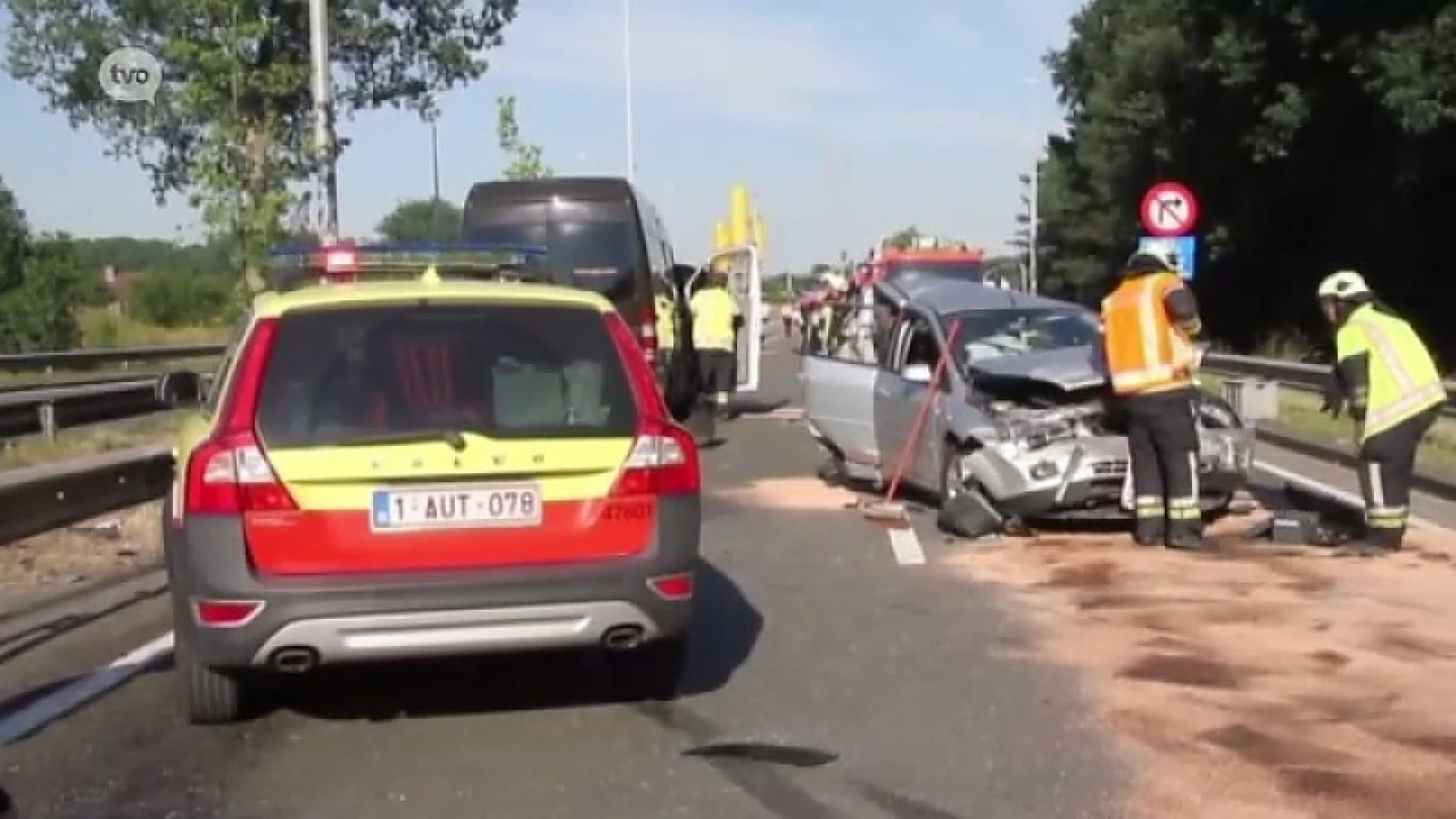 Ongeval met vijf voertuigen