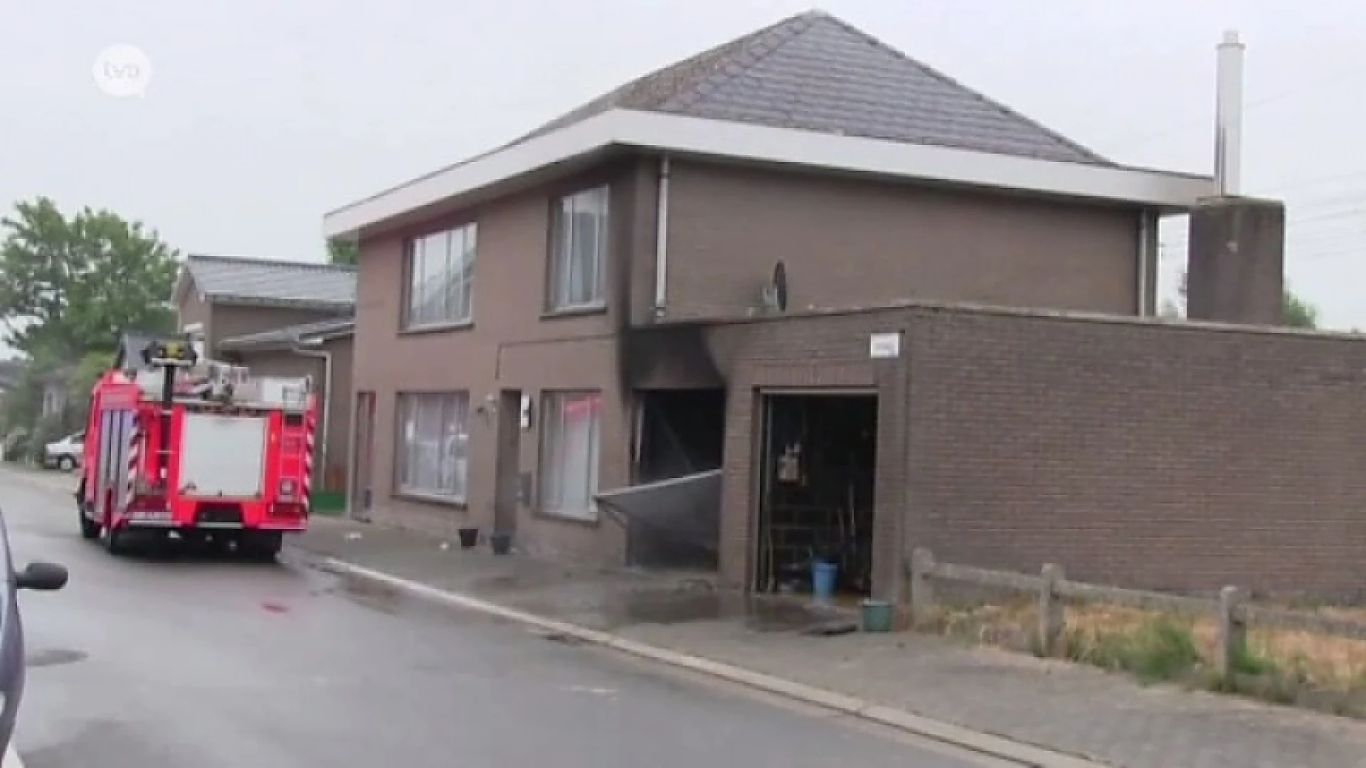 Herzele: Huis tijdelijk onbewoonbaar door garagebrand