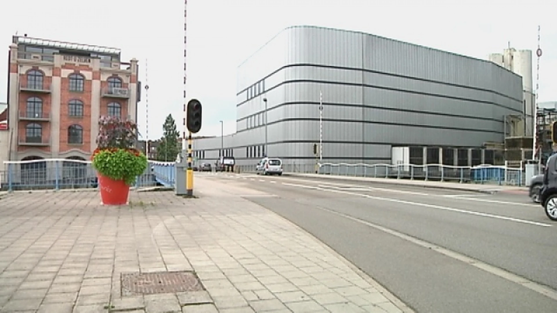 Werken aan Zeebergbrug uitgesteld