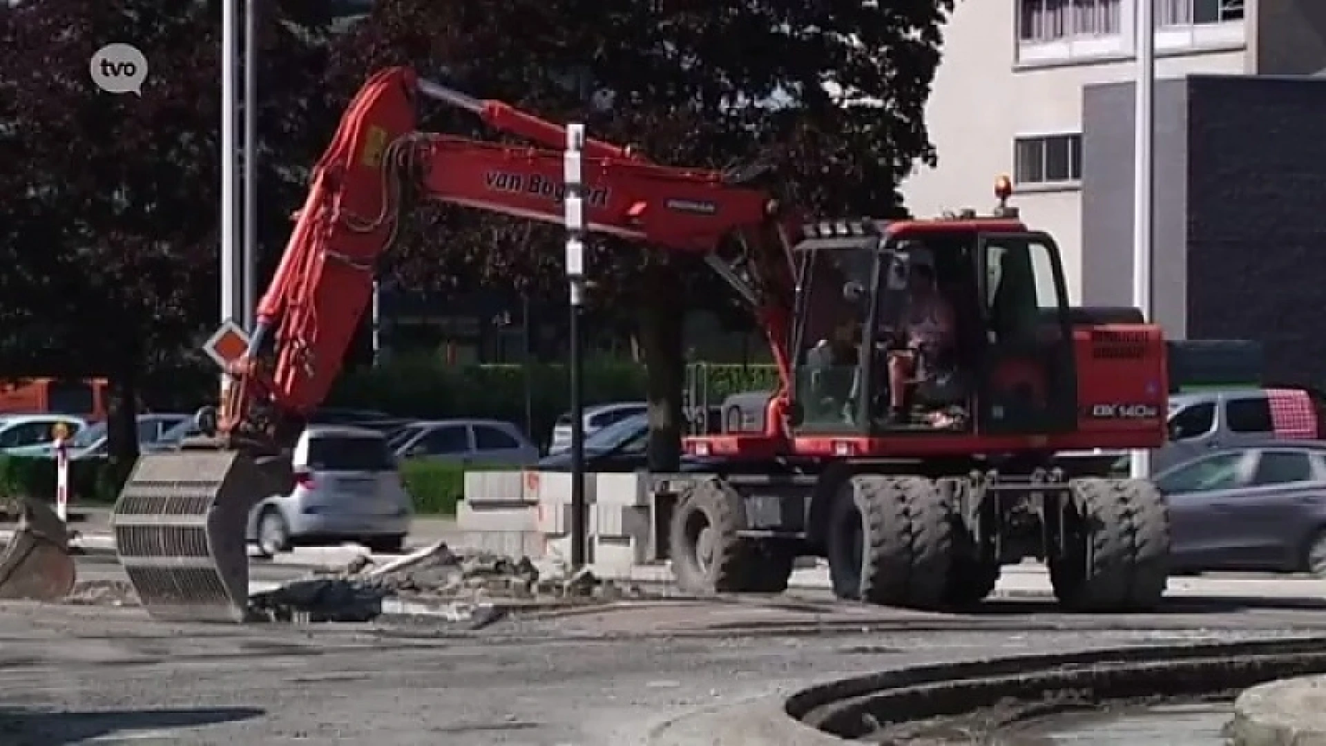 Werken aan rotonde Parklaan begonnen