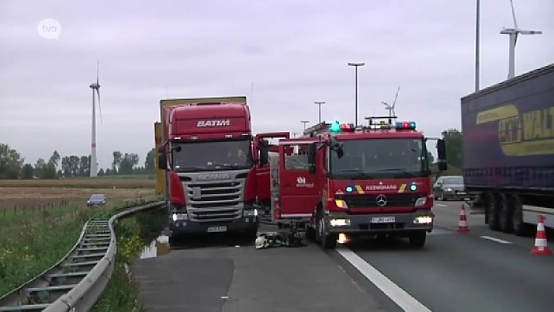 Brandende vrachtwagen stuurt avondspits in de war