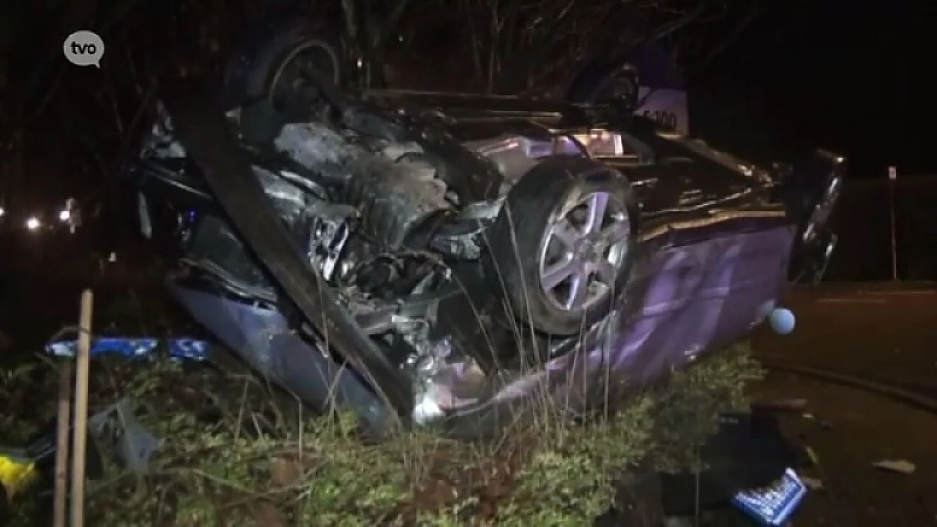 Auto over de kop in Sint-Niklaas