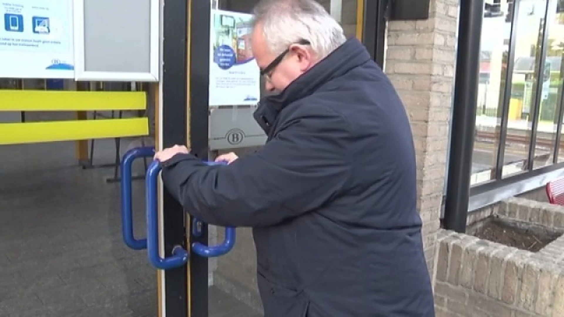 Burgemeester van Zele is getreuzel rond gesloten stationsgebouw beu