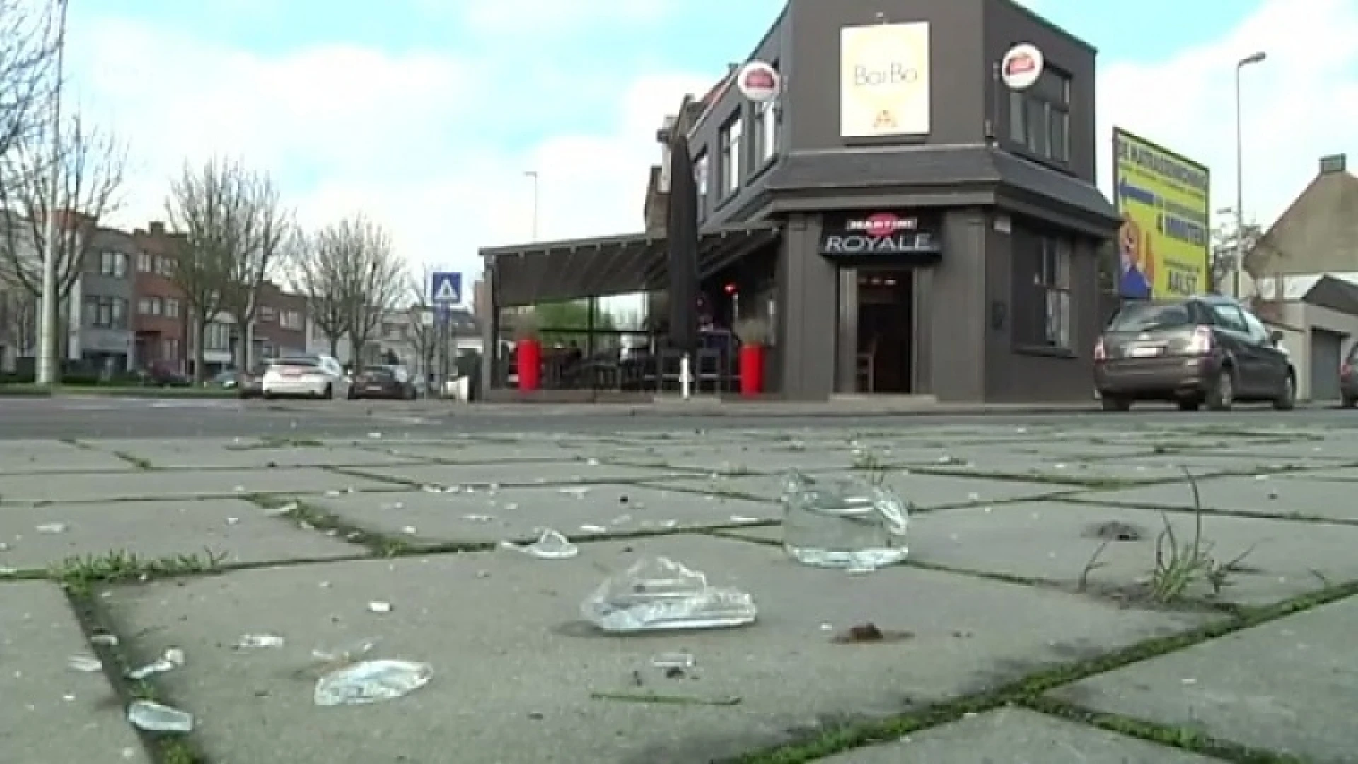 Hooligans vernielen Aalsters café