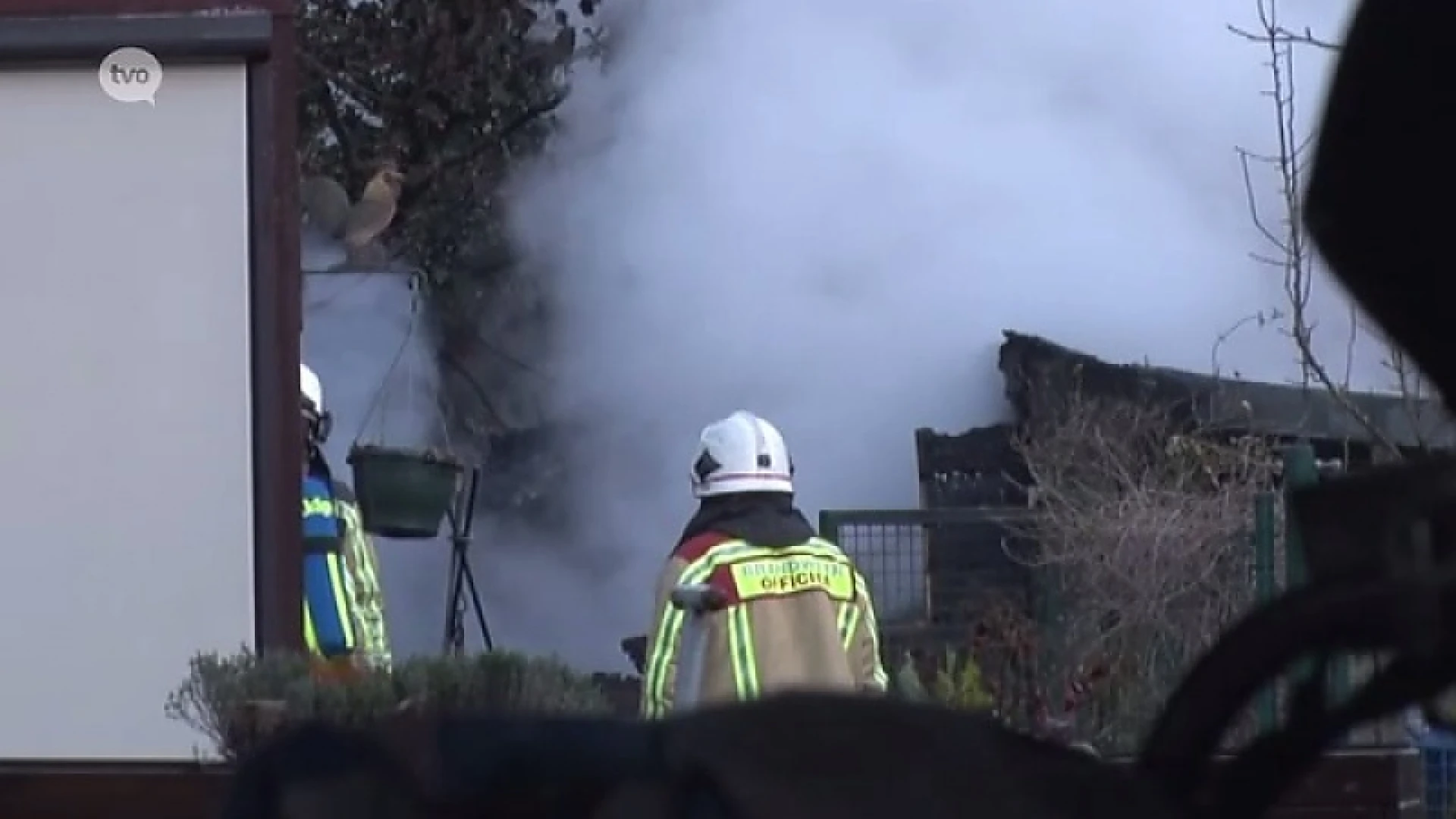 Tuinhuis brandt uit in Sint-Niklaas