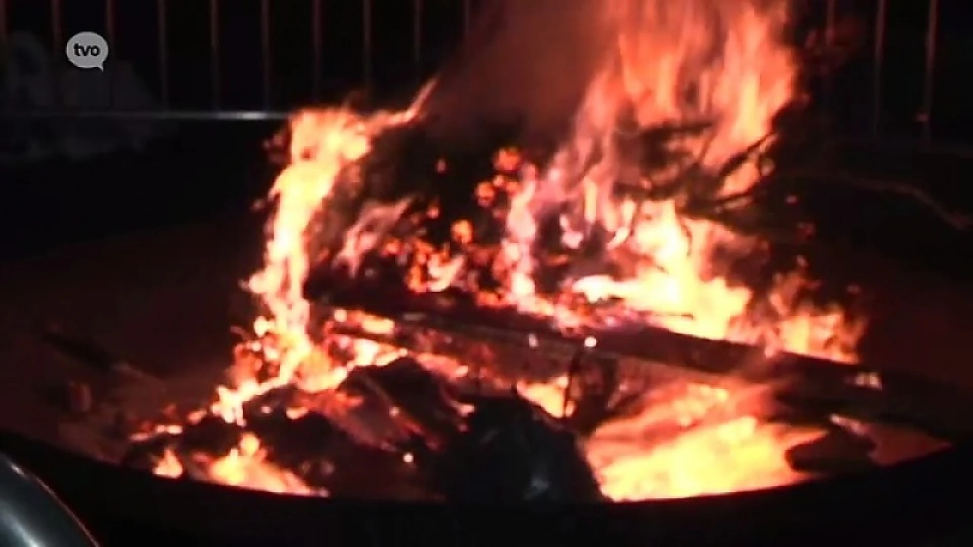 Kerstbomen op de brandstapel in Belsele