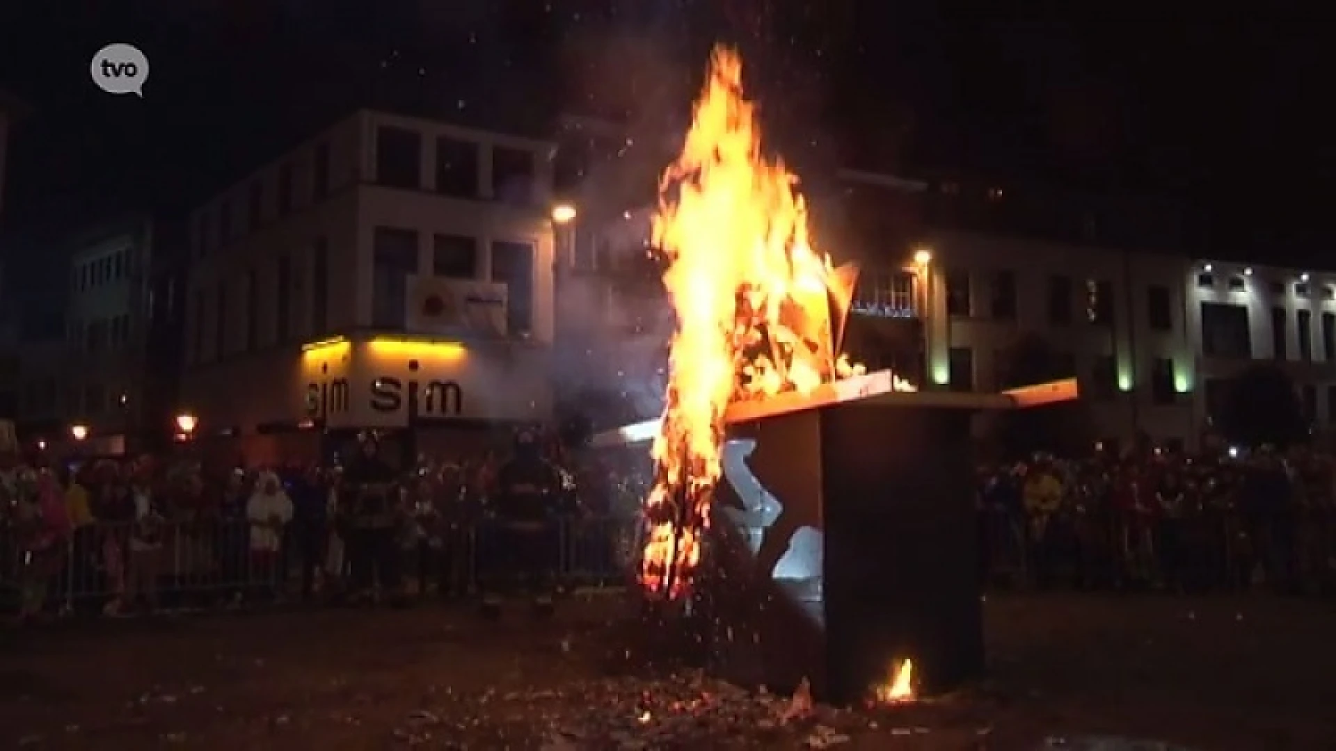 Popverbranding lokt 10.000 man naar Grote Markt