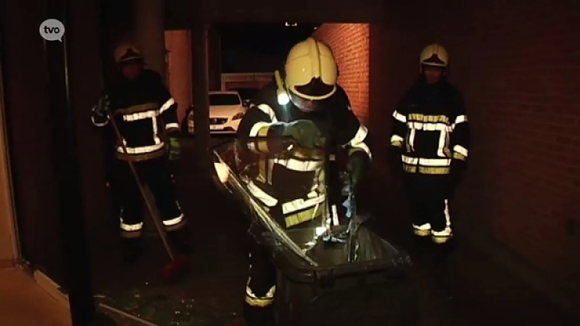 Bom vernielt inkom appartementsblok in Dendermonde