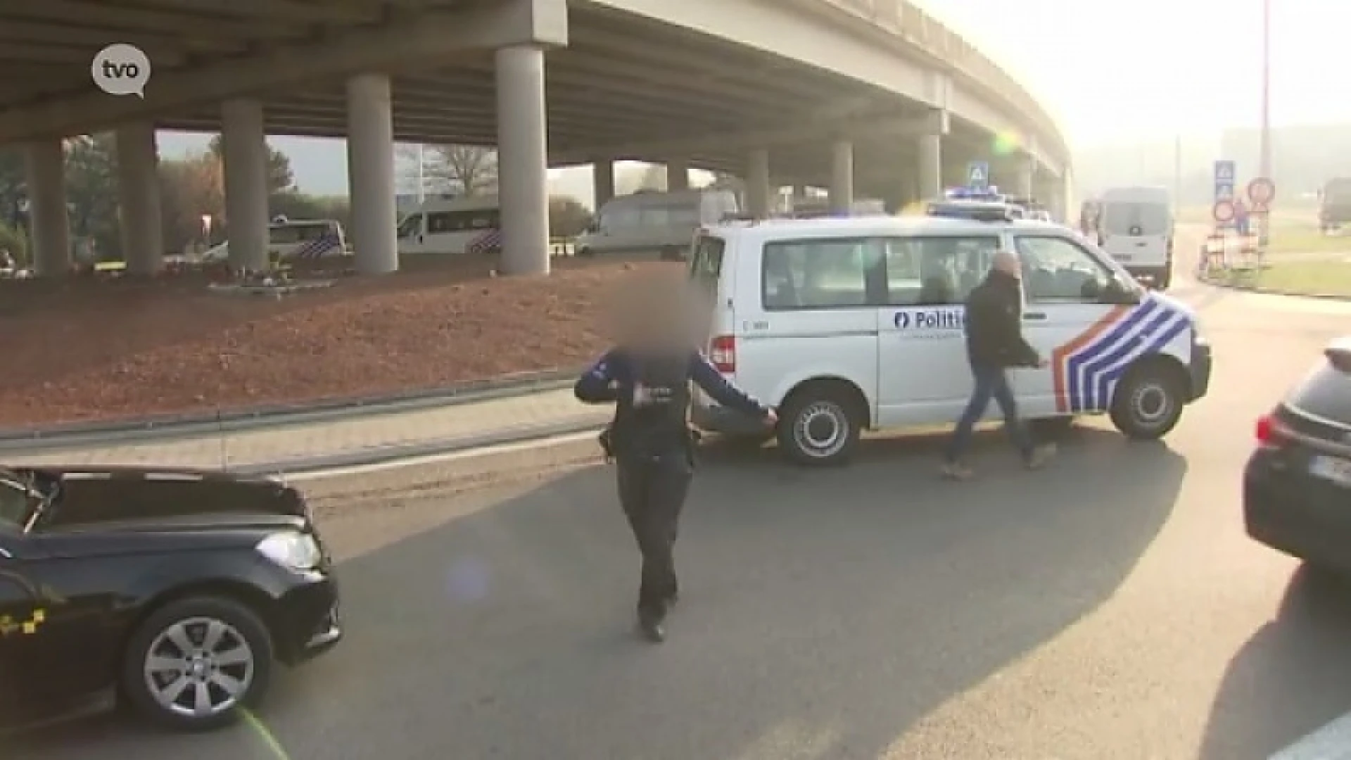 Luchthavenpolitie wil "100 procent screening van mensen die luchthaven betreden"