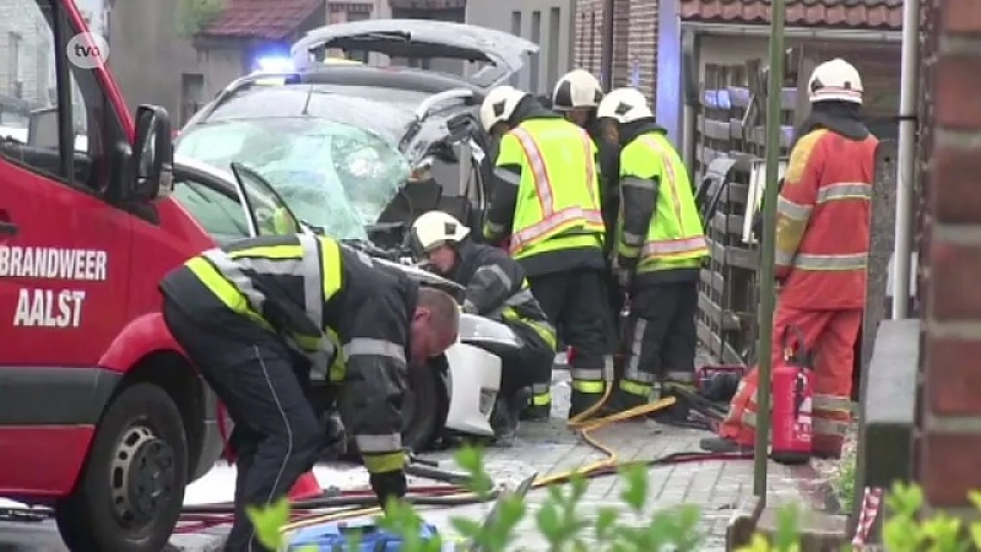 [VIDEO] Vier zwaargewonden na harde klap in Gijzegem