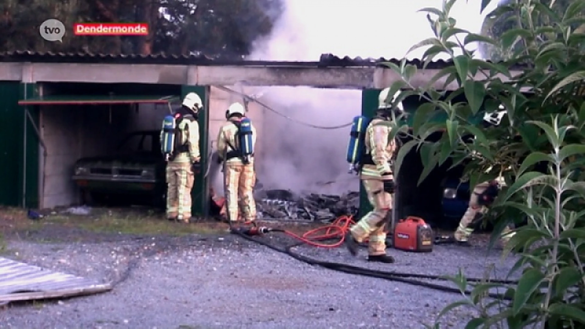 Brand aan garageboxen in Dendermonde vermoedelijk aangestoken