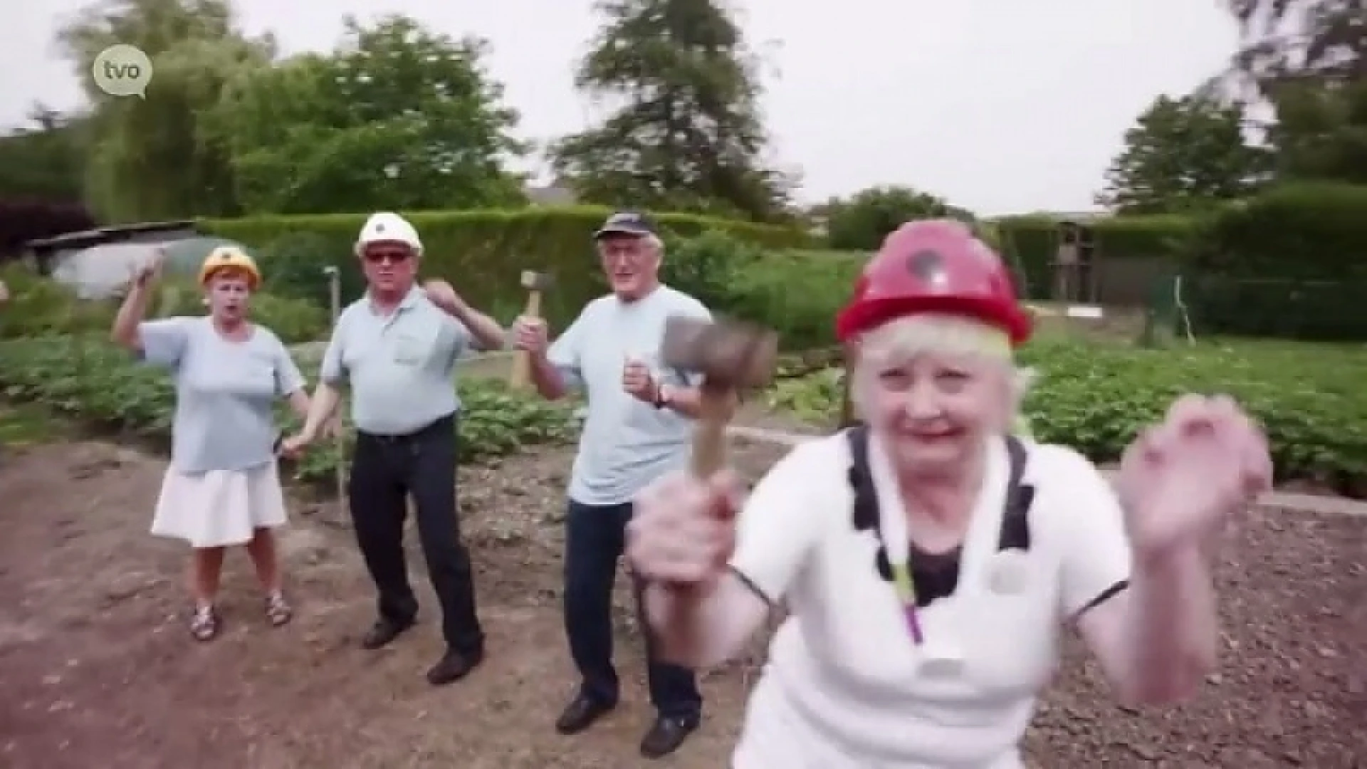 Herzelenaren schitteren in eigen videoclip