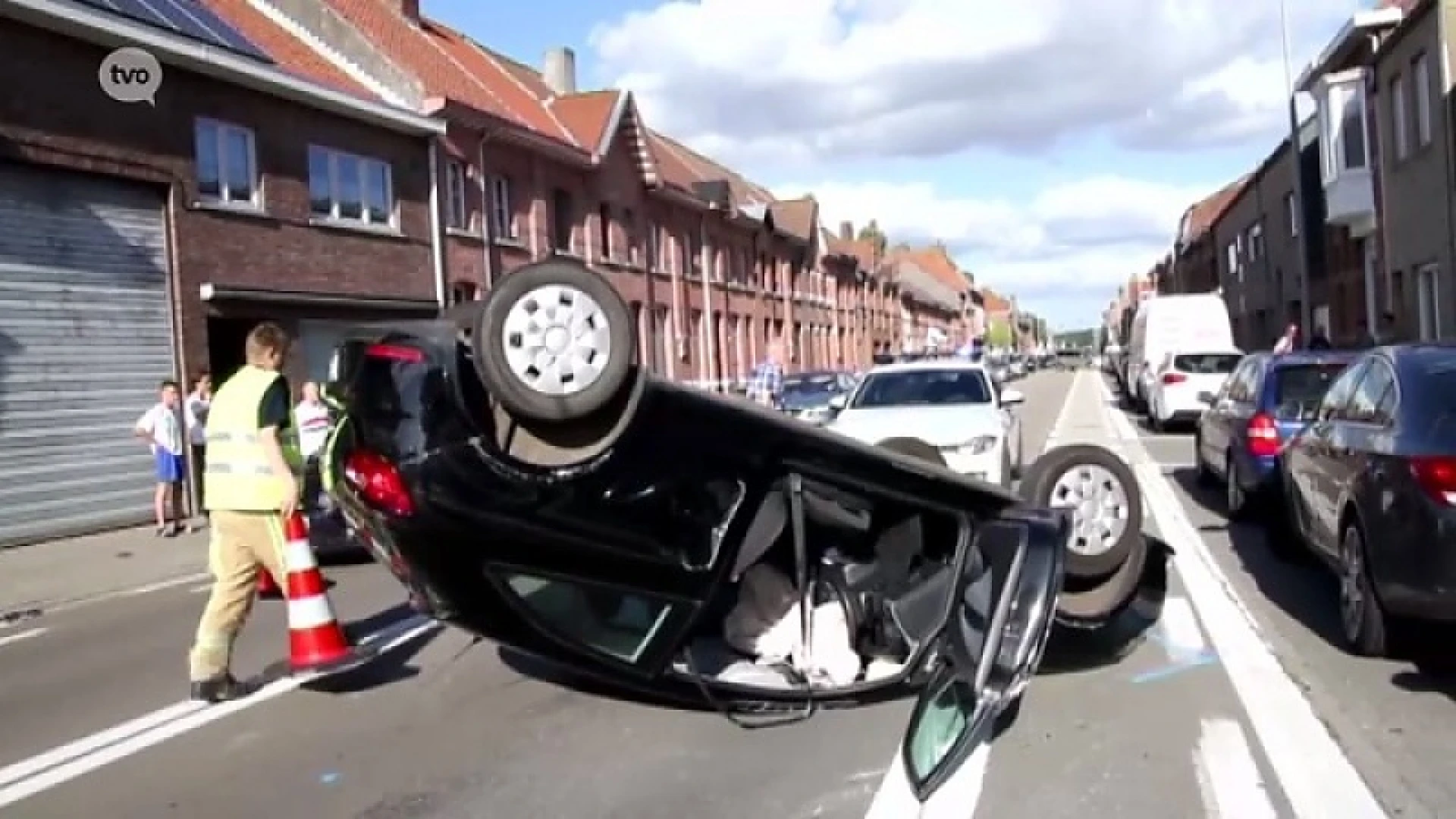 Auto over de kop in Temse