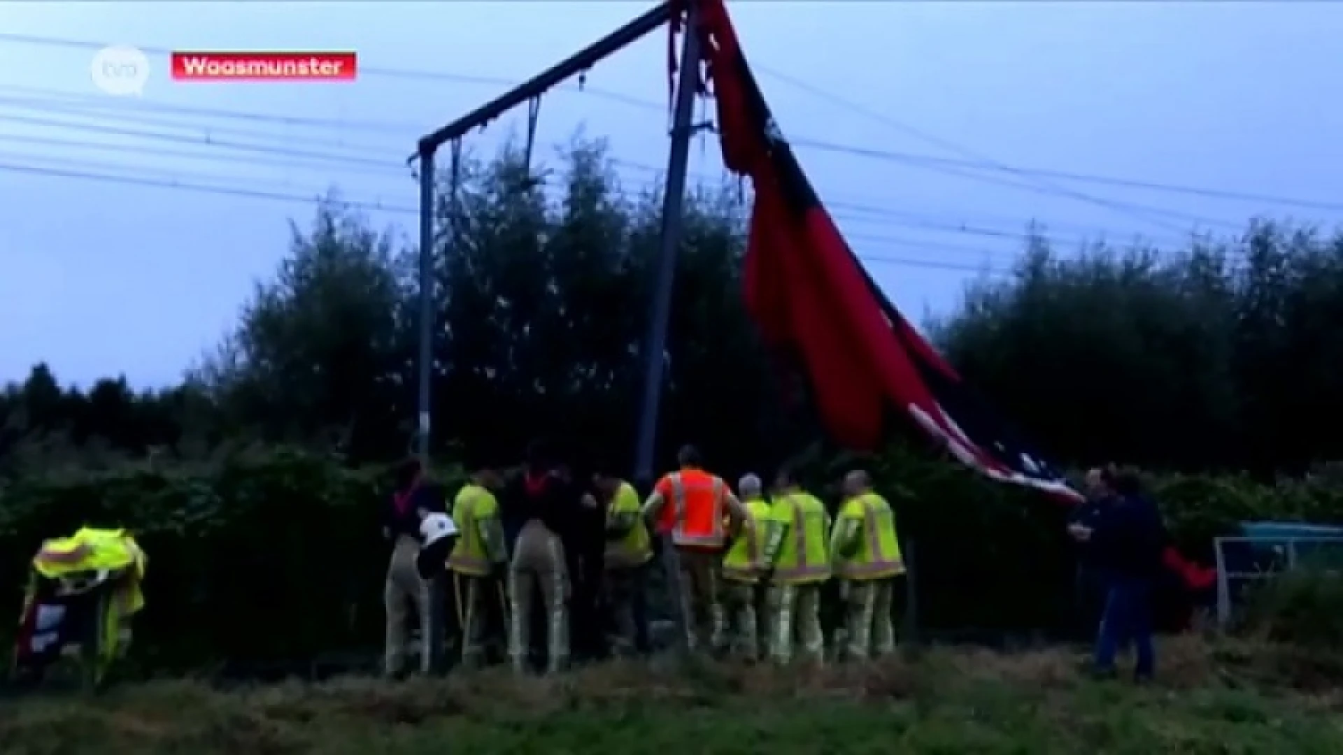 Ballon landt op sporen, treinverkeer zwaar verstoord