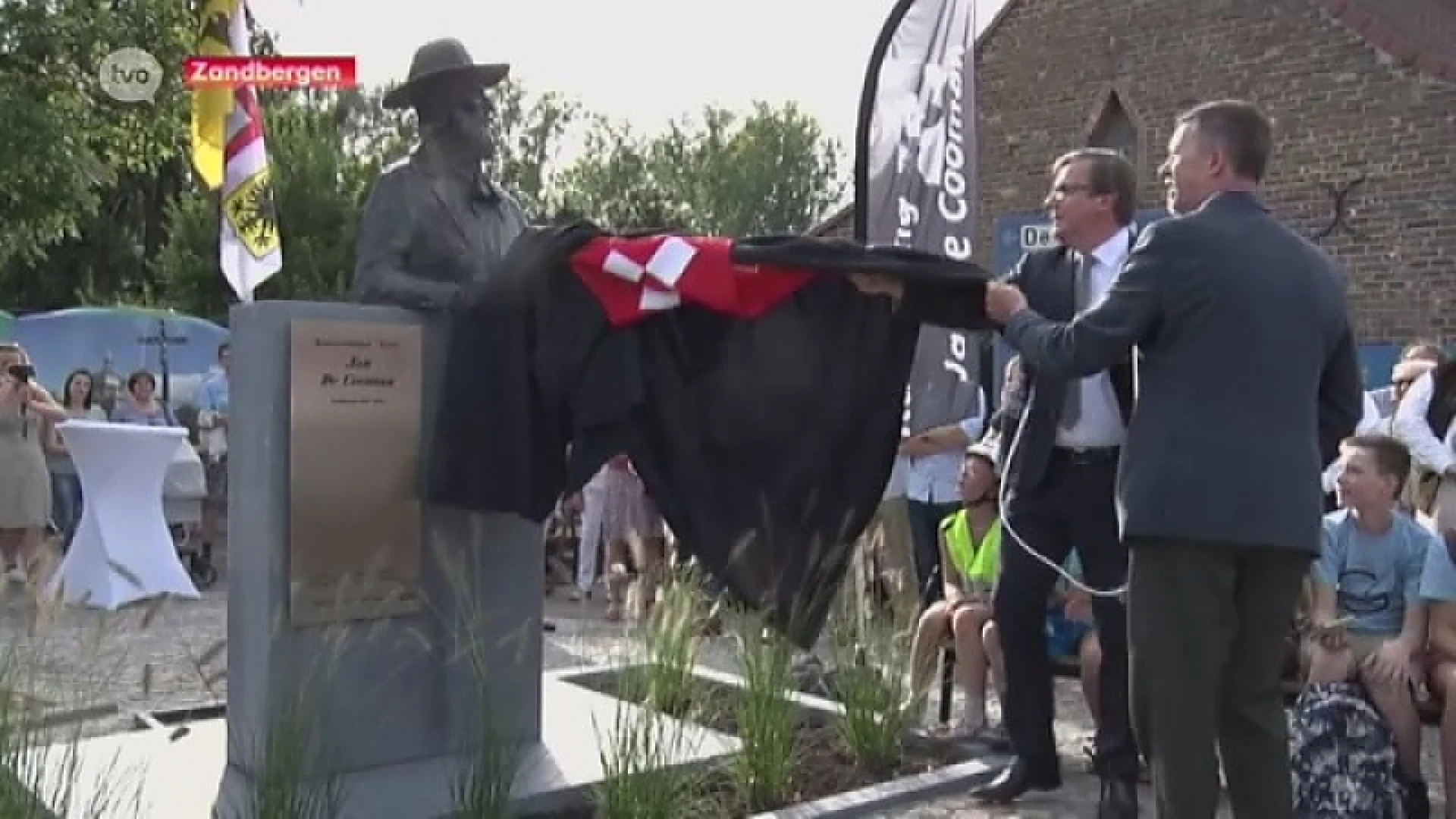 Kunstschilder Jan De Cooman krijgt standbeeld in Zandbergen