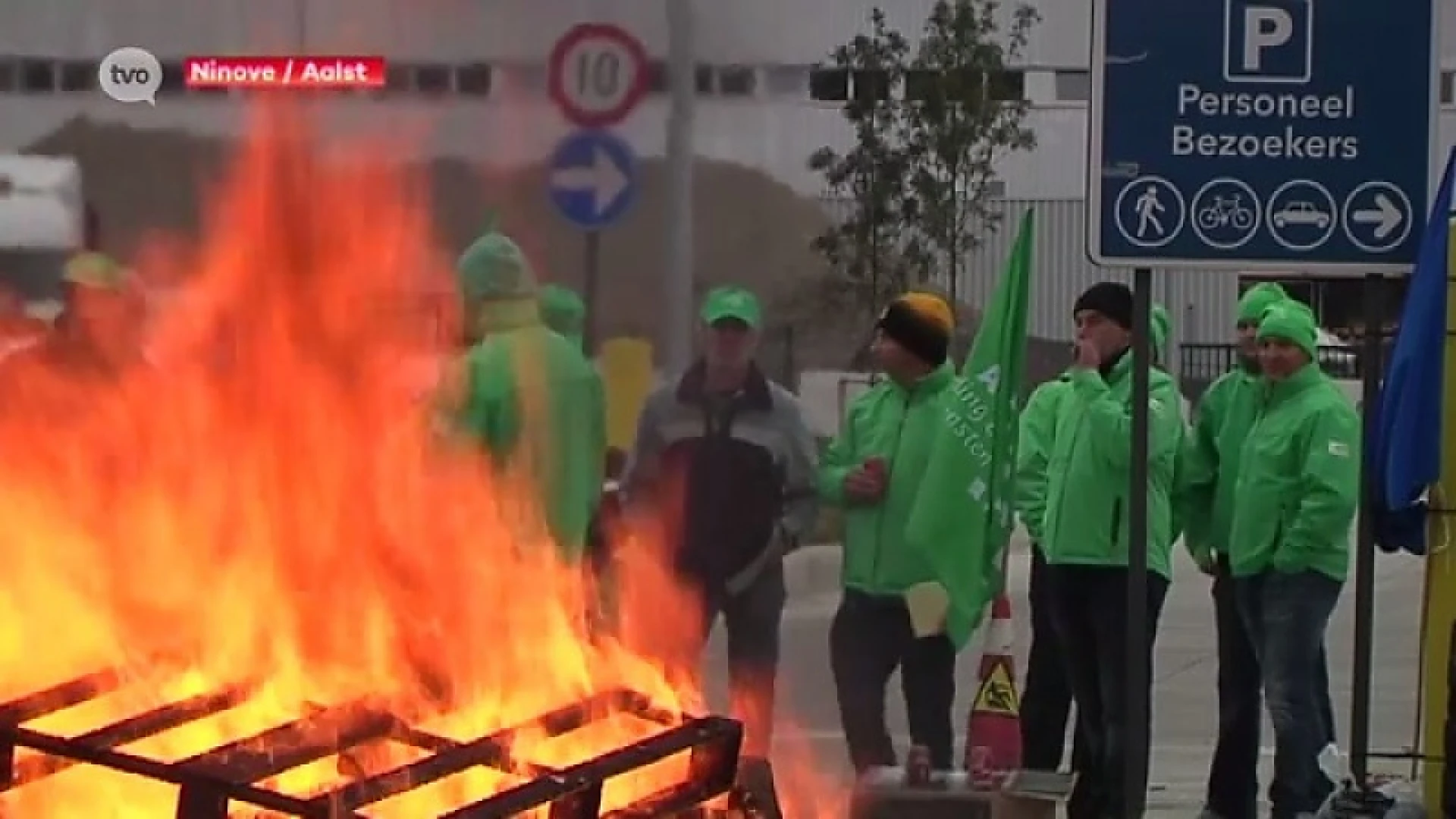 Staking in Voeding en Metaal: Delhaize Ninove en VDL Aalst staken mee