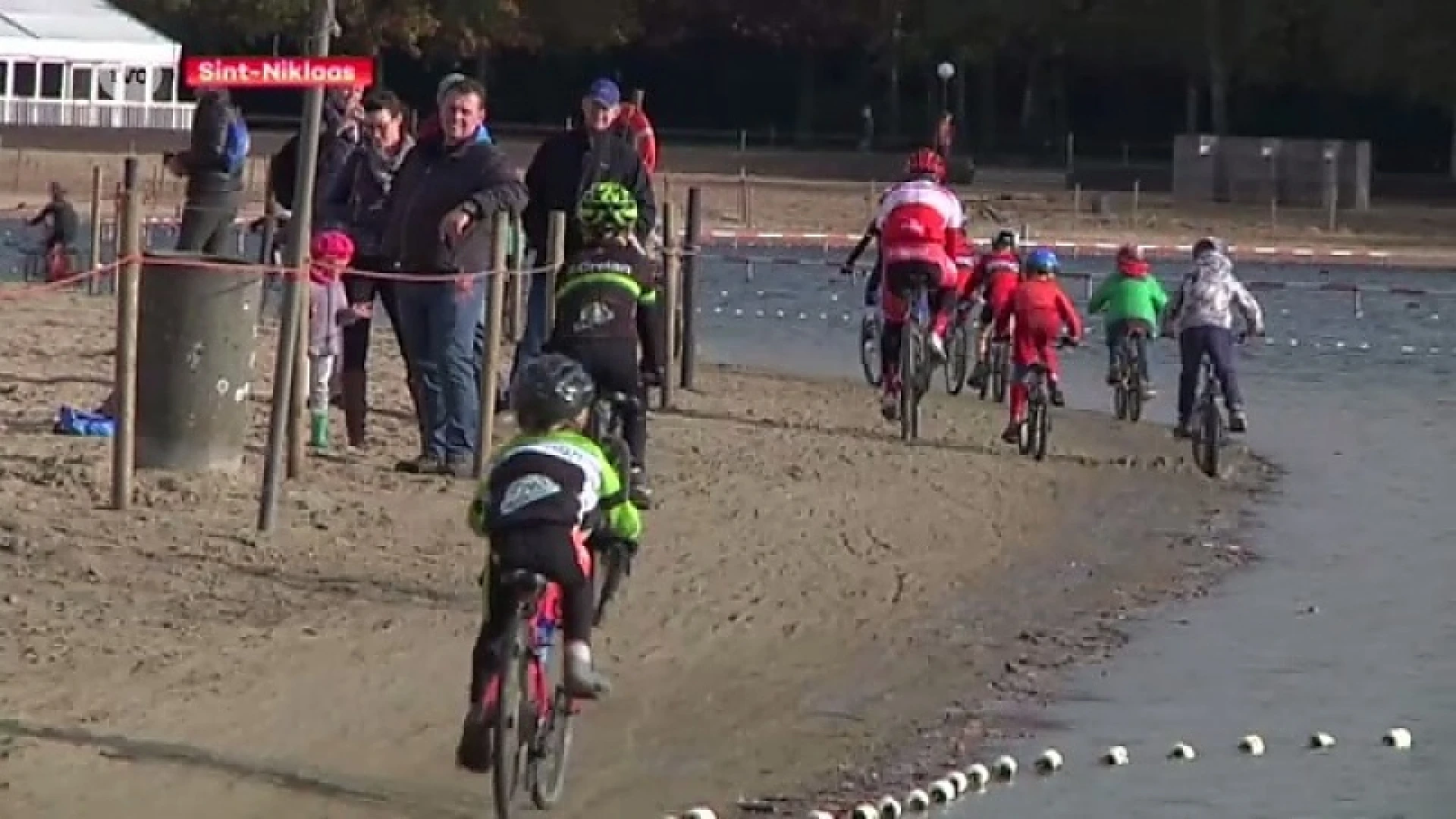 Kinderen leven zich uit op parcours Waaslandcross