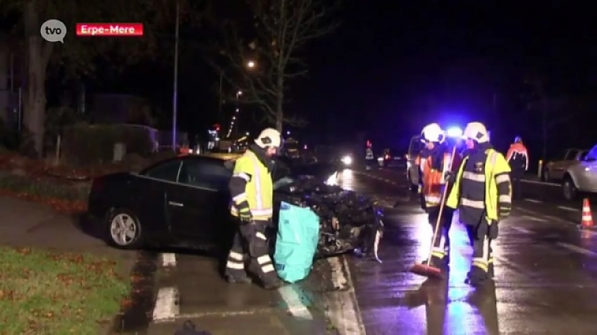 Erpe-Mere: 3 gewonden bij frontale botsing op Oudenaardsesteenweg