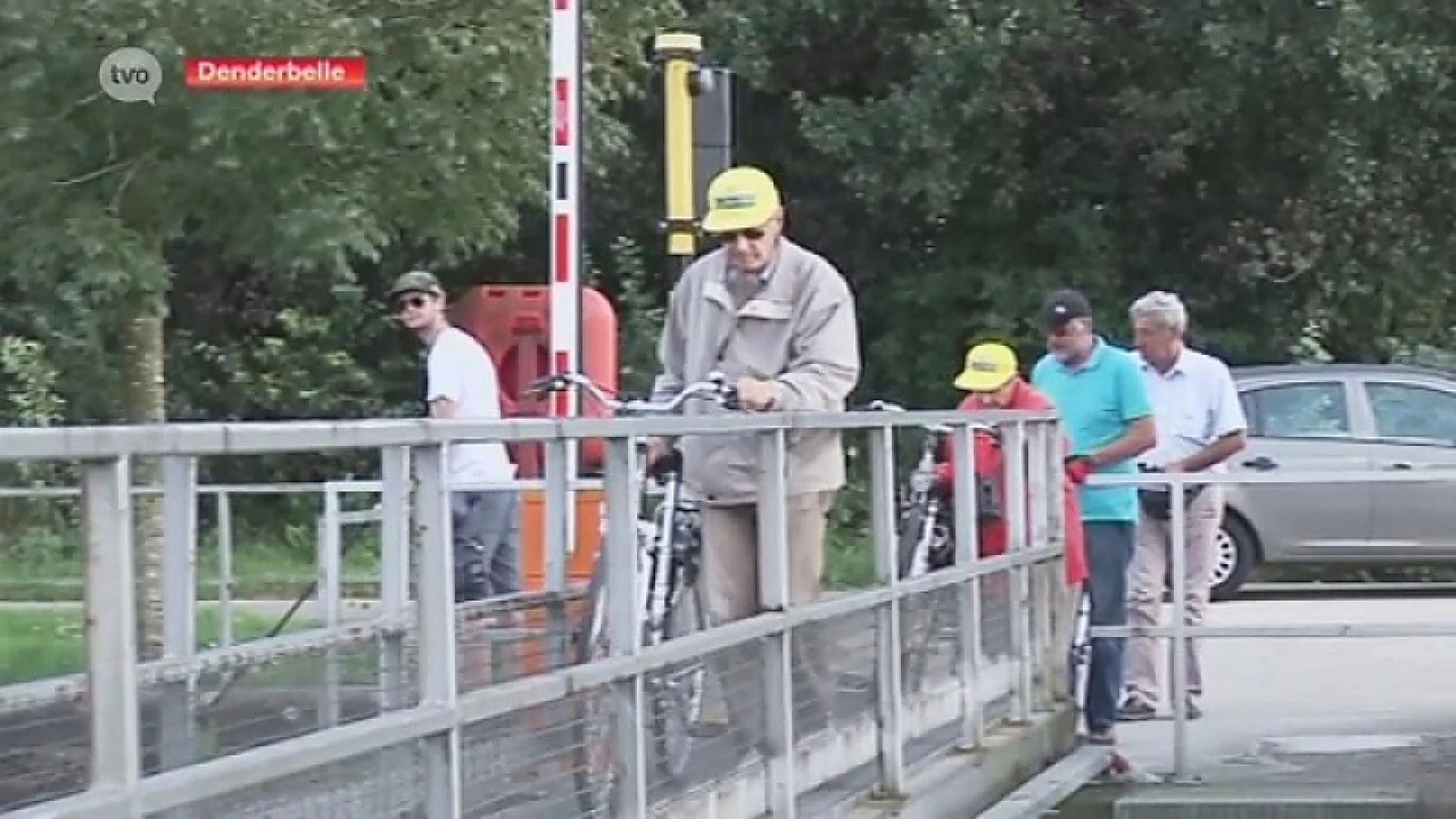 Geen oversteekplaats voor fietsers en voetgangers aan sluis Denderbelle