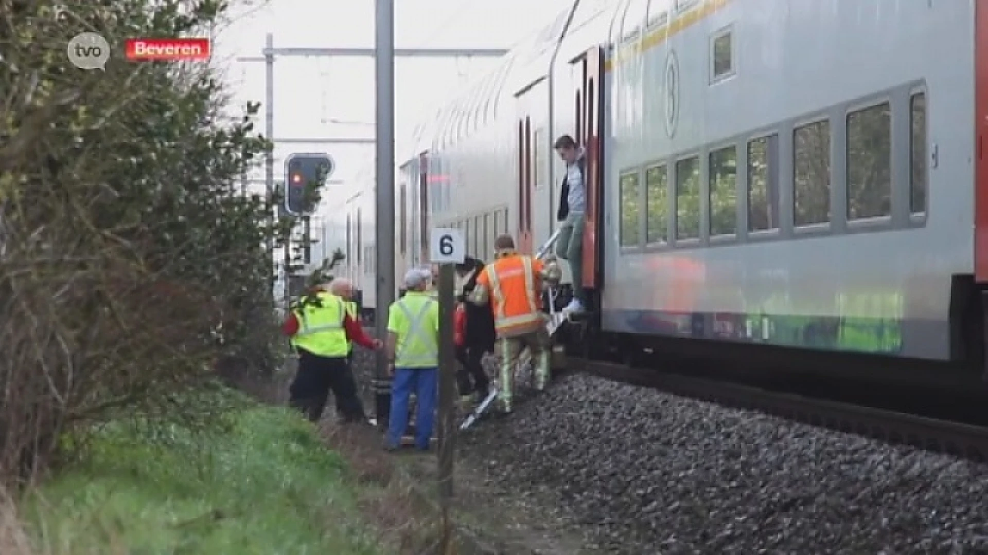 Duizend passagiers geëvacueerd uit trein in Beveren na persoonsongeval