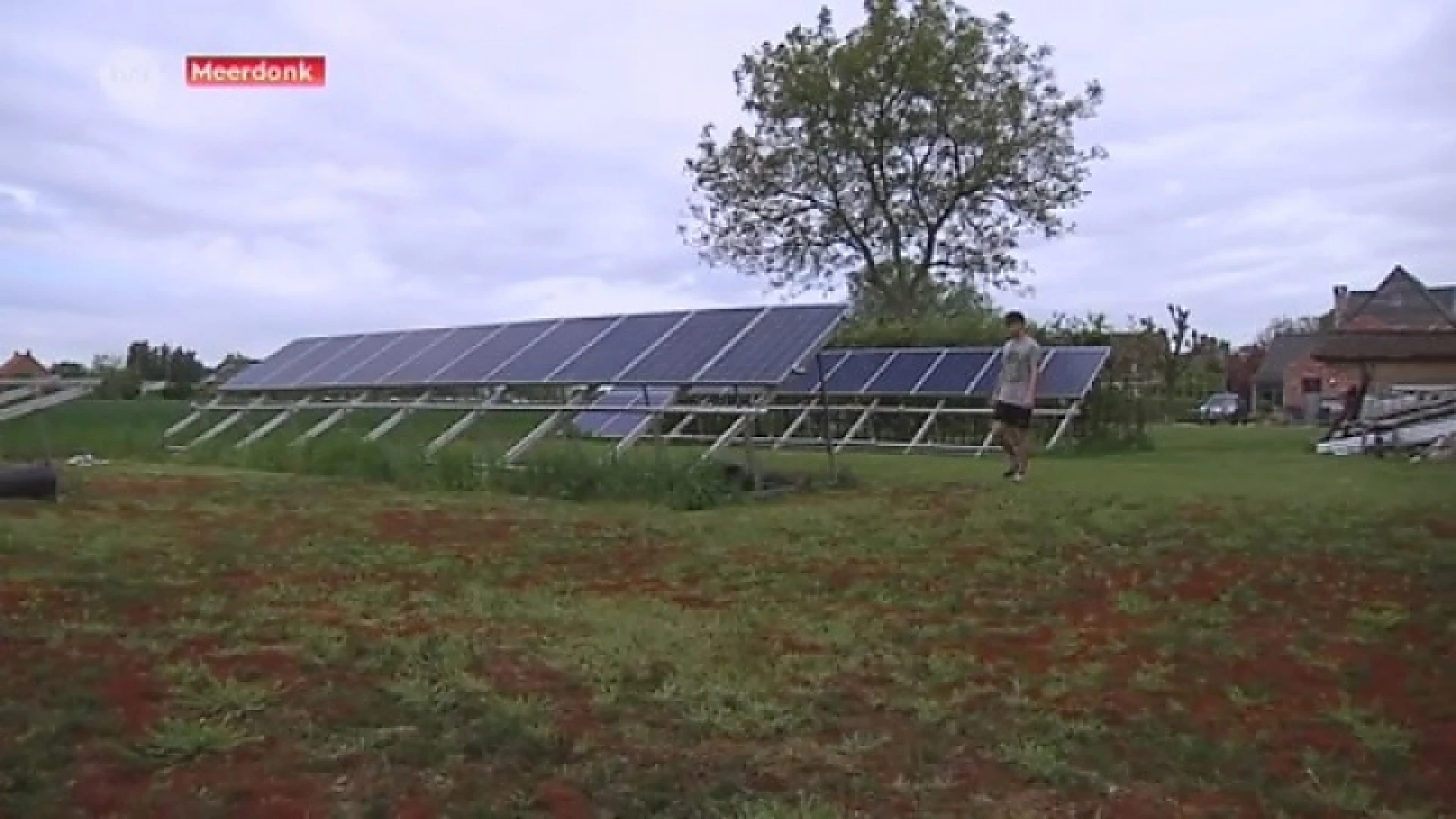 Dieven aan de haal met 30 zonnepanelen in Meerdonk