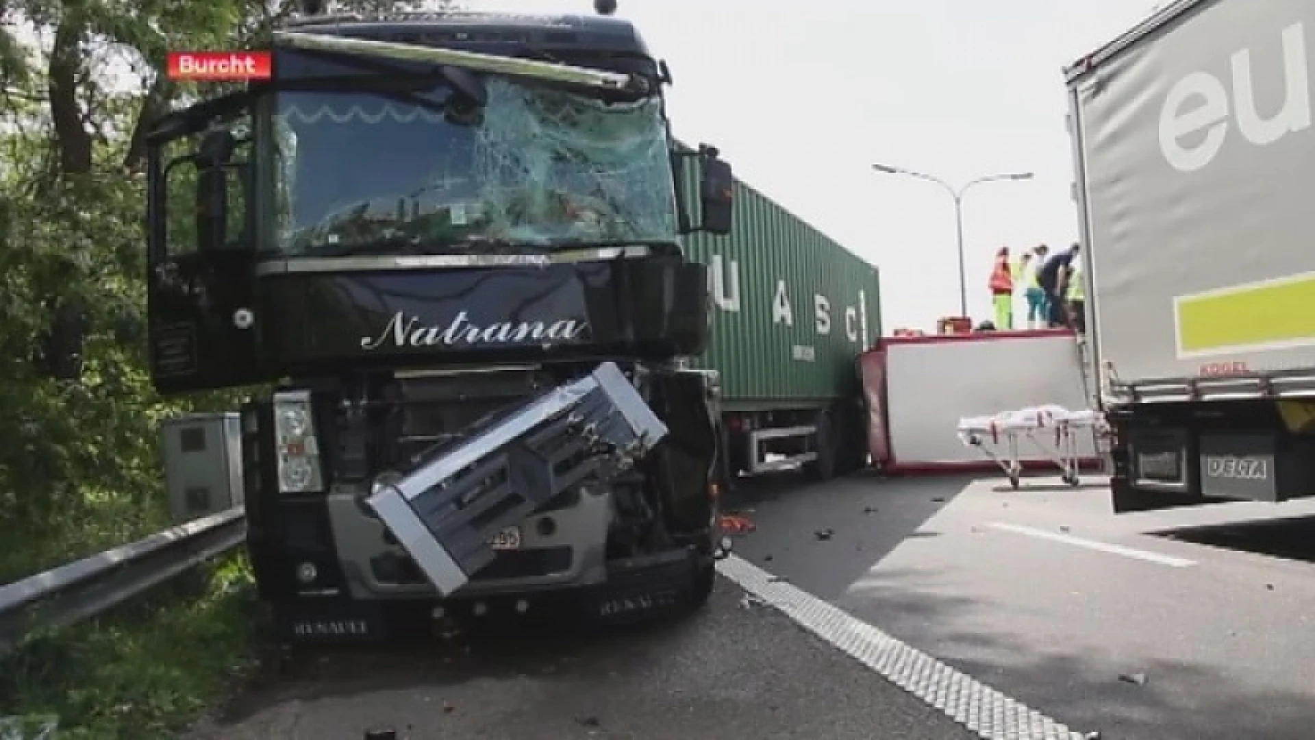 Crash voor Kennedytunnel, weer file tot in Sint-Niklaas