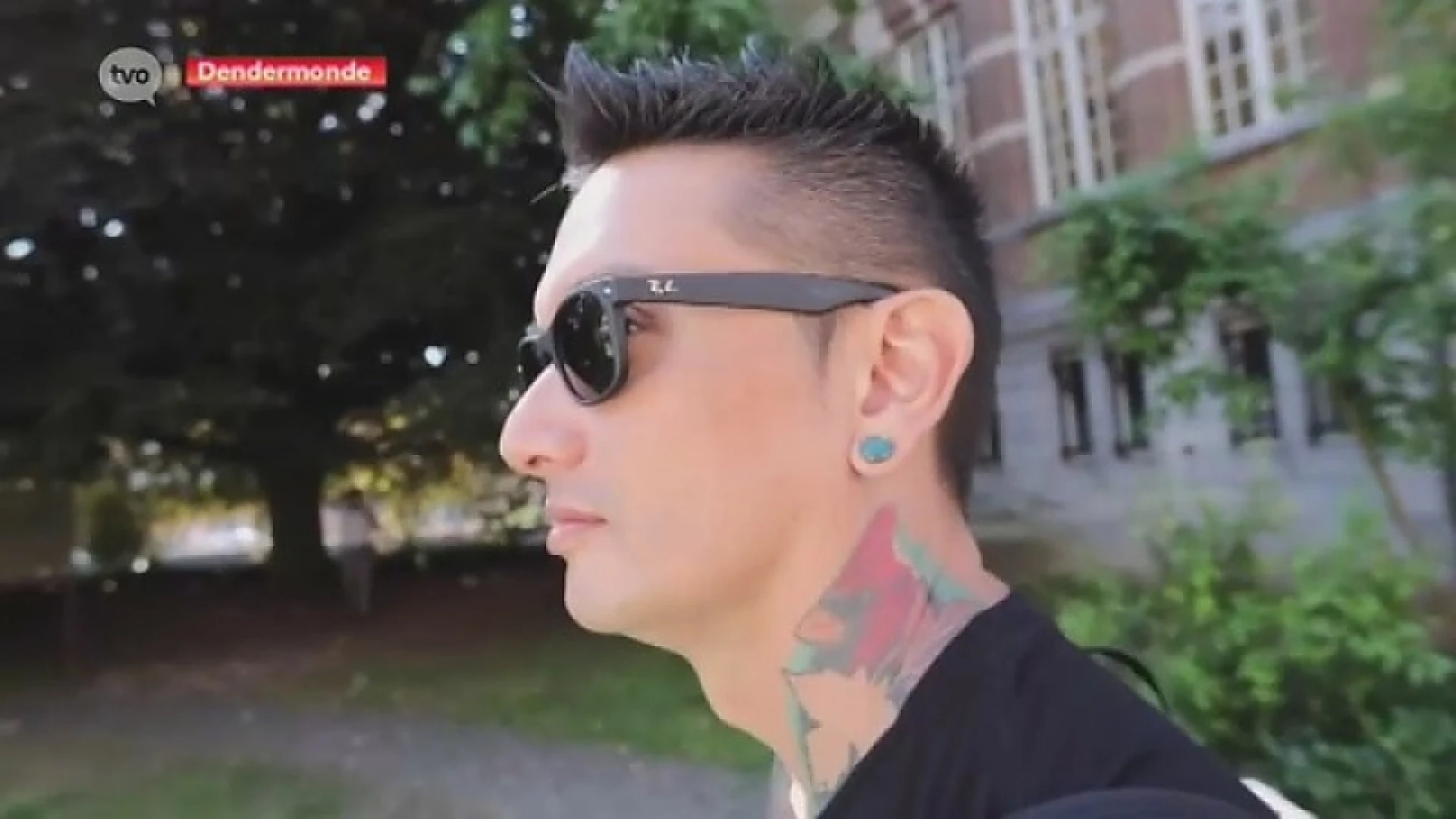 Bekende tattoo-vlogger uit Hawaï kiest Dendermondse tattooshop uit voor zijn tv-show