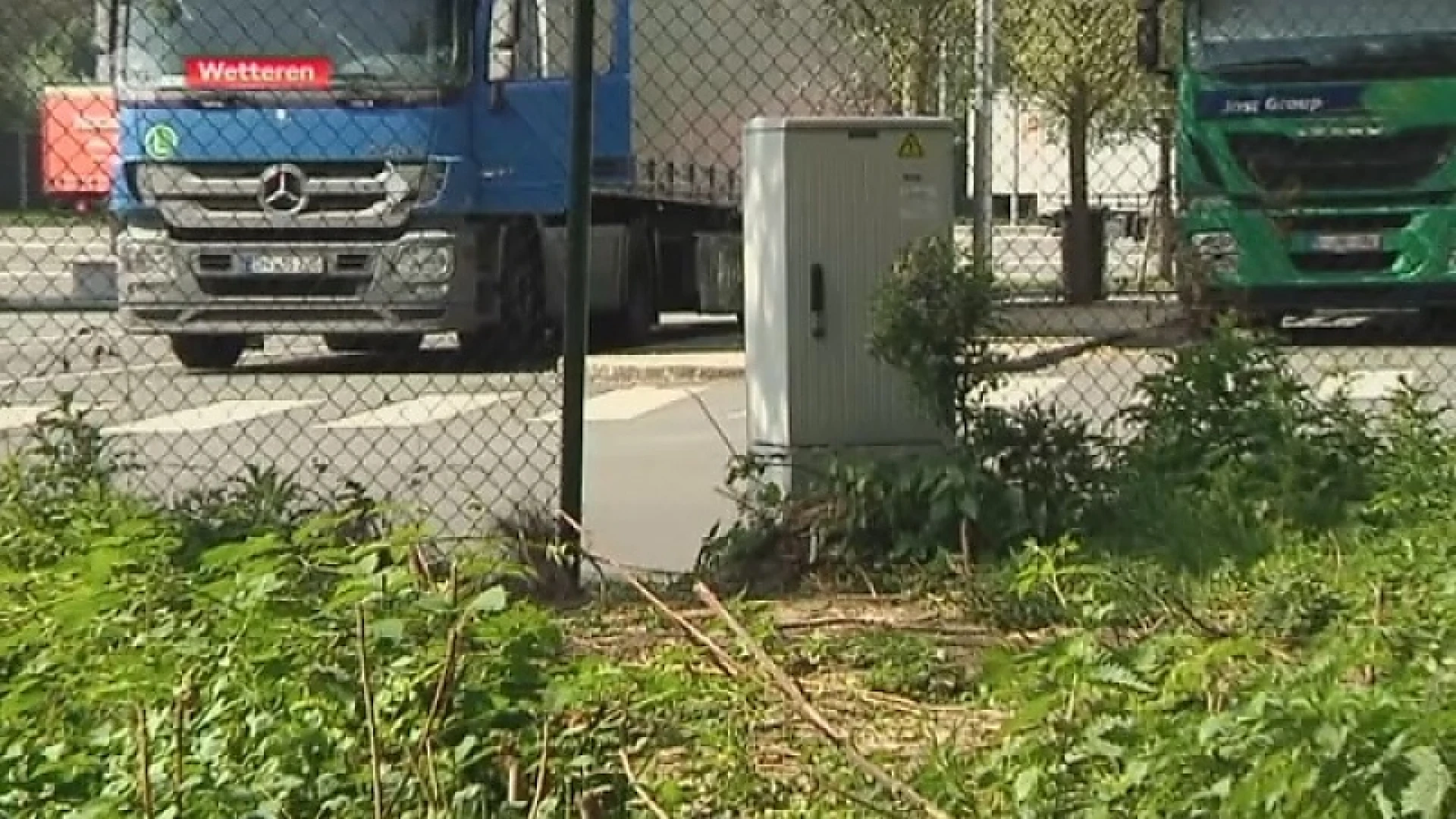 Problemen met vluchtelingen aan snelwegparking Wetteren blijven duren