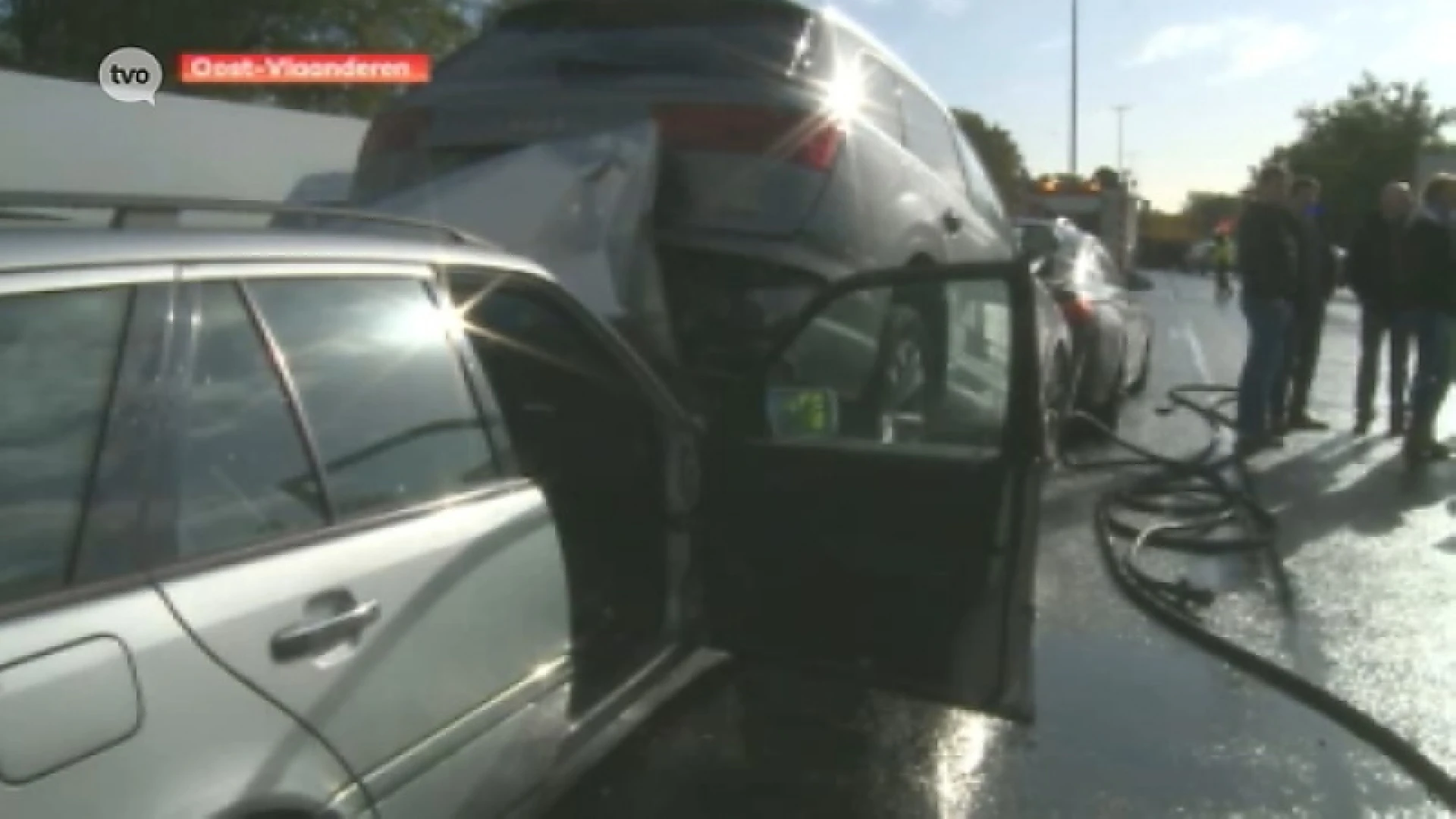 Hoofdafbeelding voor artikel Urenlang hinder op E40 na…