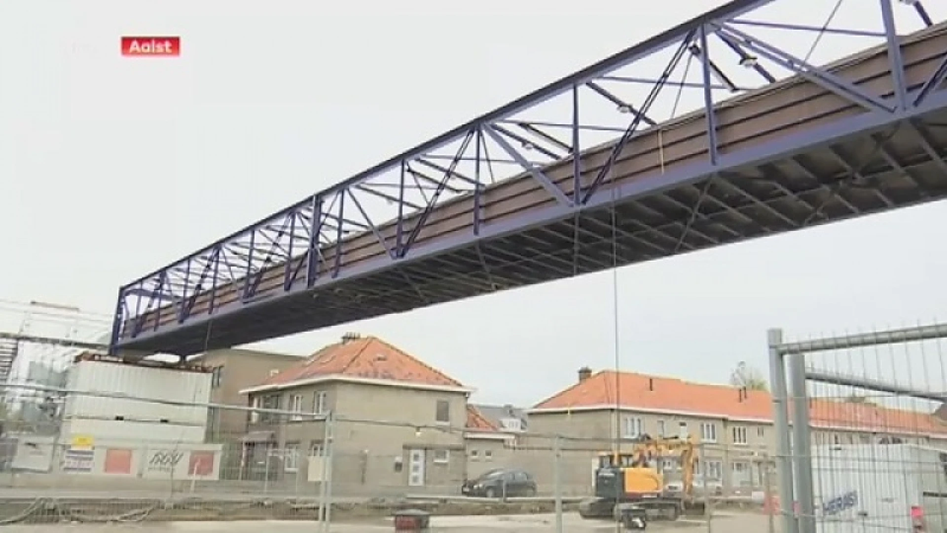 Voetgangersbrug over Boudewijnlaan in Aalst wordt afgebroken