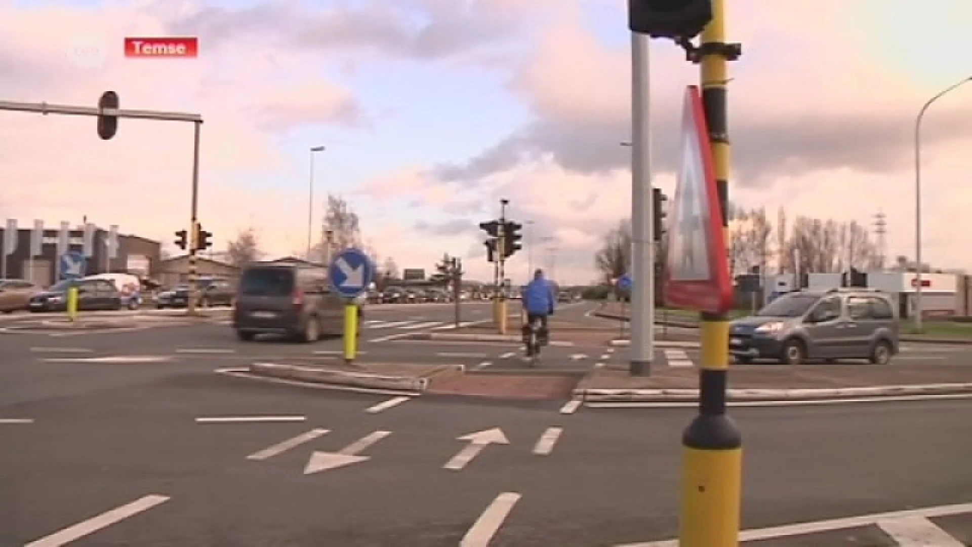 Kruispunt N16-Hoogkamerstraat in Temse krijgt opfrisbeurt