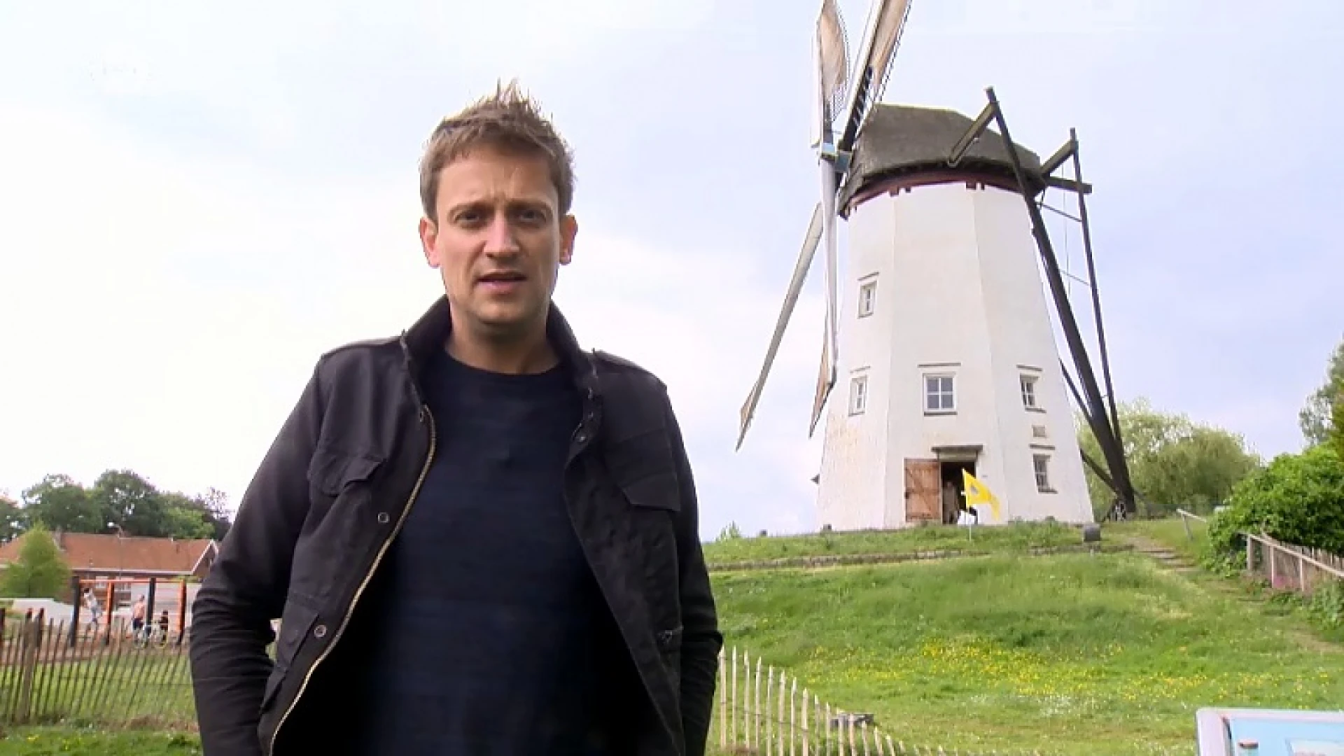 In De Buurt - De Witte Molen van Sint-Niklaas