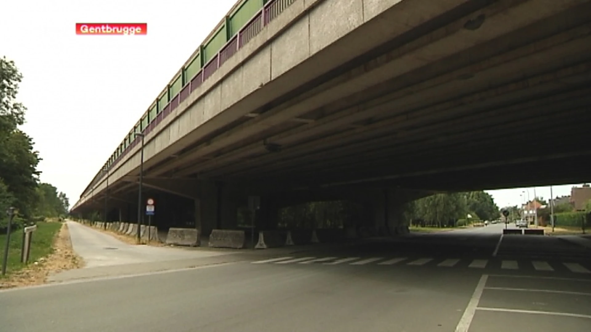 Hoofdafbeelding voor artikel Specialisten inspecteren E17-viaduct…
