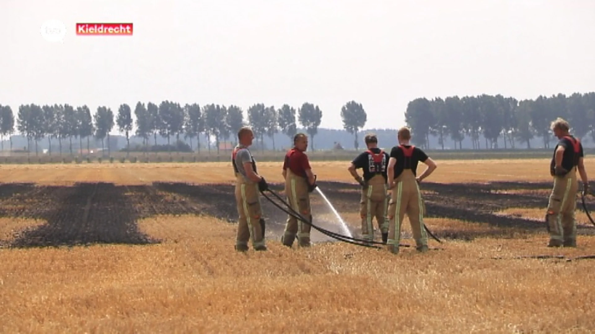 Kieldrecht: 5000 vierkante meter stroveld in vuur en vlam