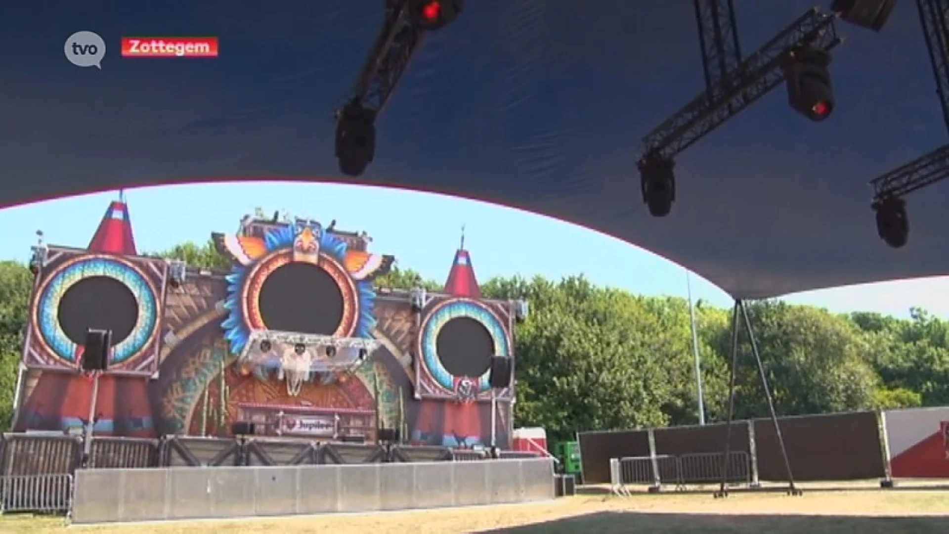 Dance D-Vision Zottegem: 25.000 festivalgangers maken zich op voor beats, waterpistolen en The Far West