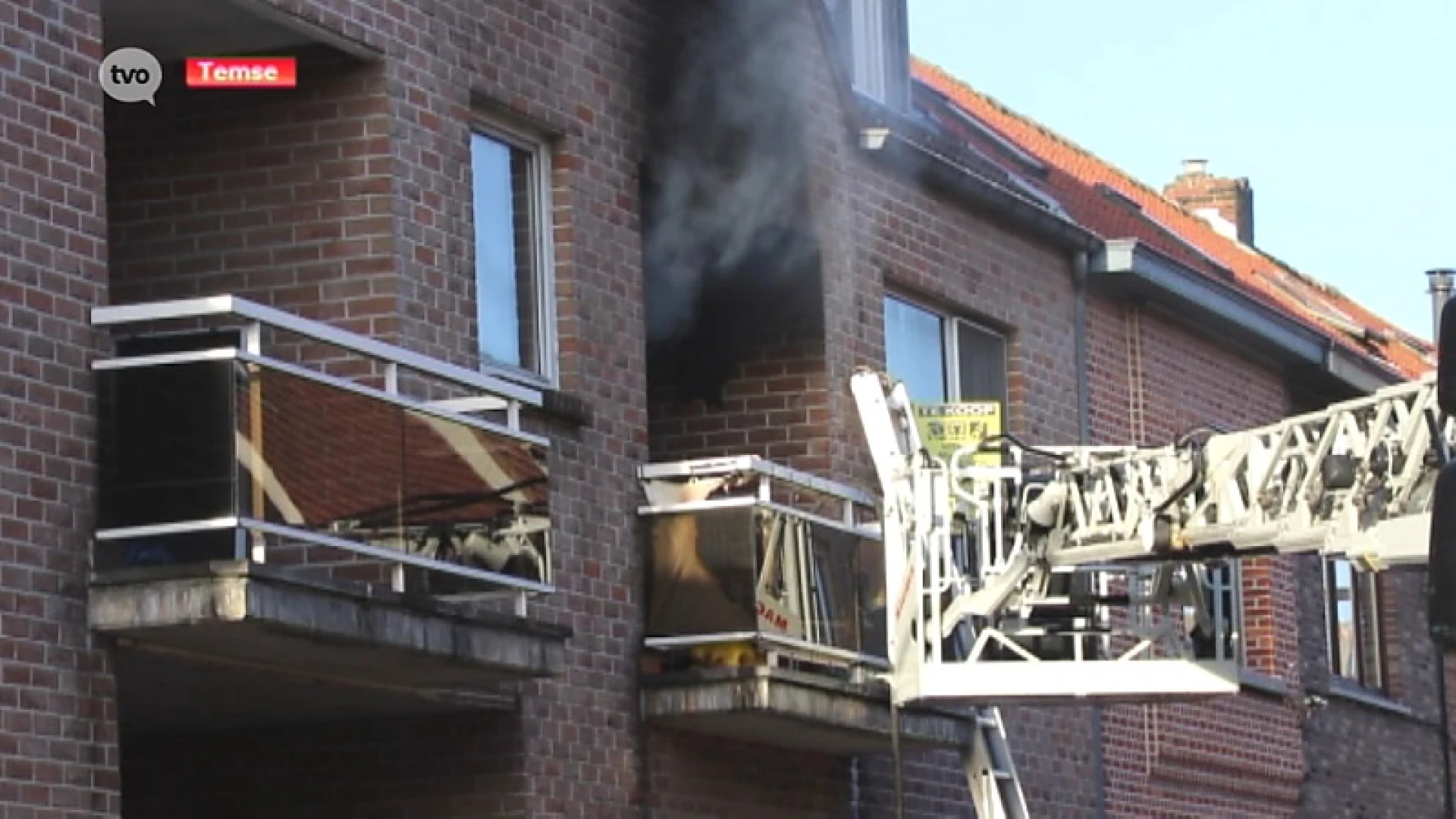 Jong gezin geëvacueerd bij appartementsbrand in Temse