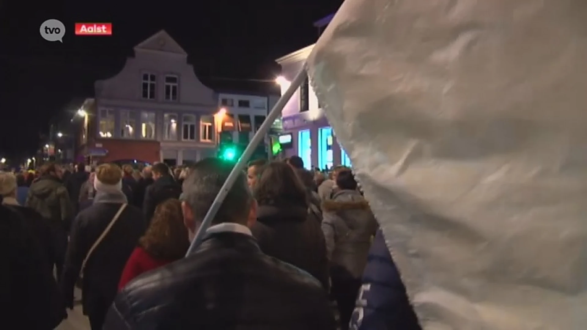 Witte Mars: Mensenmassa steekt nabestaanden aanslagen en misdaden hart onder de riem