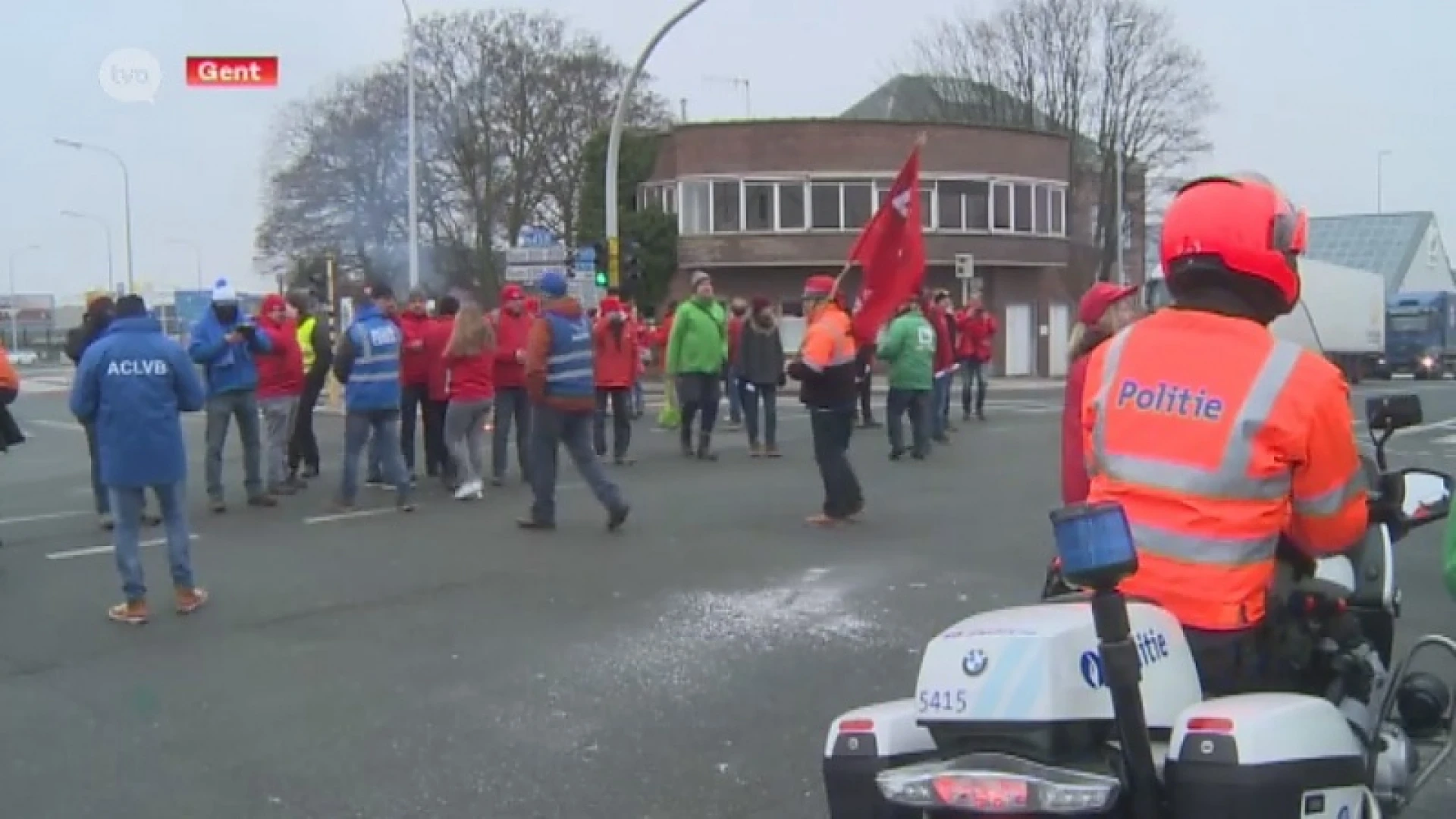 Actievoerders blokkeren toegangswegen in Gentse Kanaalzone