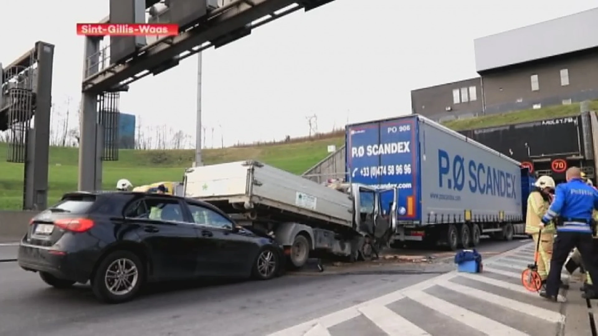 Arbeider uit Sint-Gillis-Waas zwaargewond na verkeersongeval aan Kennedytunnel