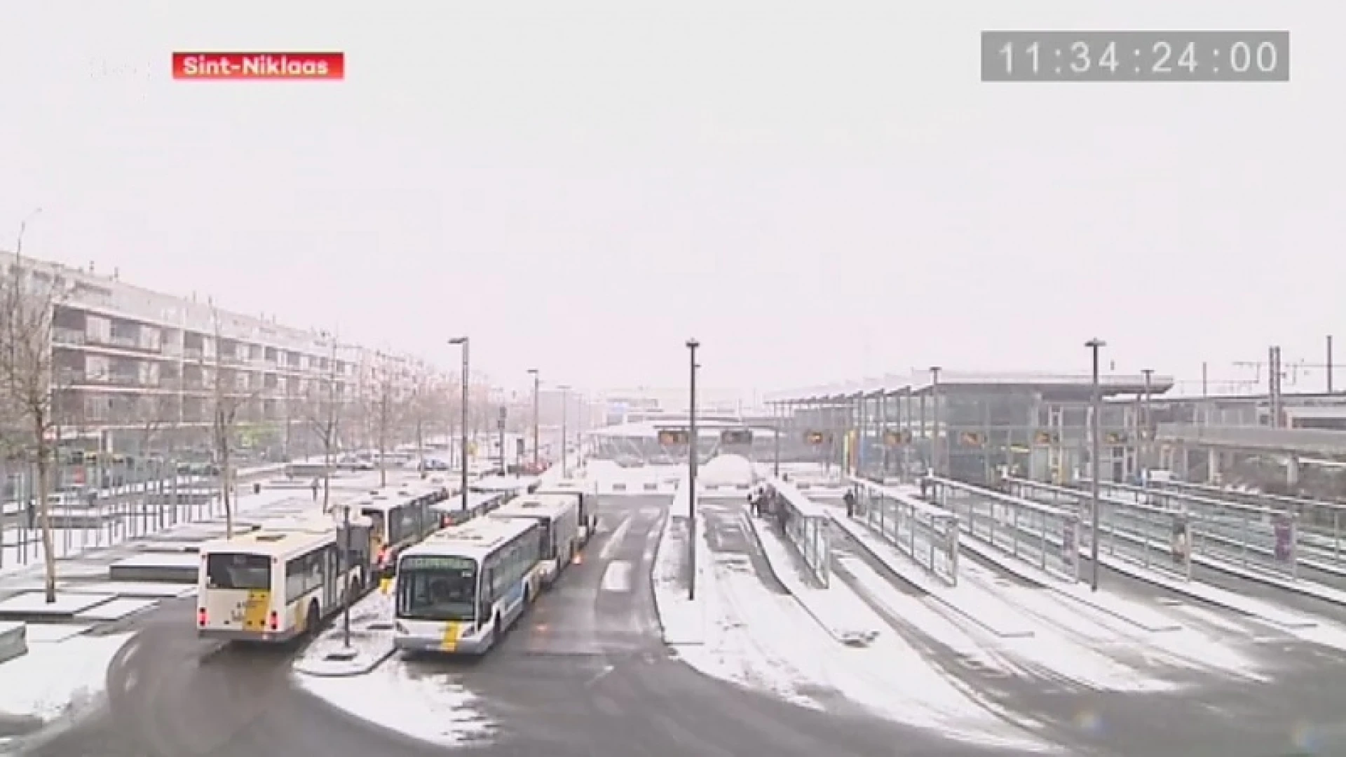 Hoofdafbeelding voor artikel Sneeuwzone legt regio onder…