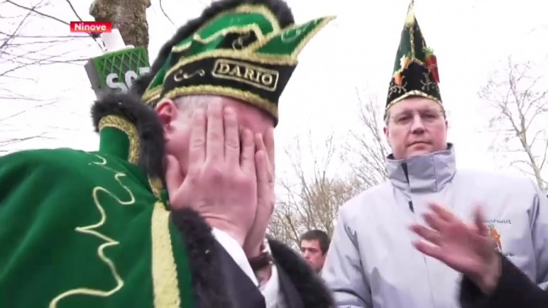 ''Wettelverbranink'' wordt "Wettelversnijdink" en maakt een einde aan stormachtig carnaval in Ninove