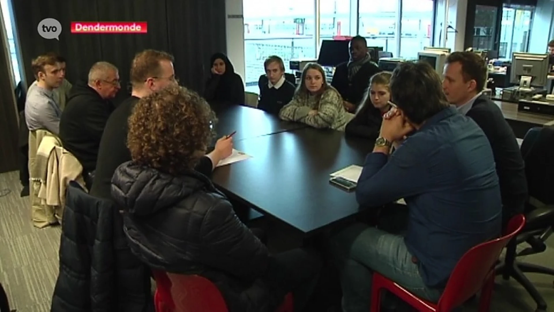 Scholieren Oscar Romerocollege Dendermonde maken mee TV Oost Nieuws