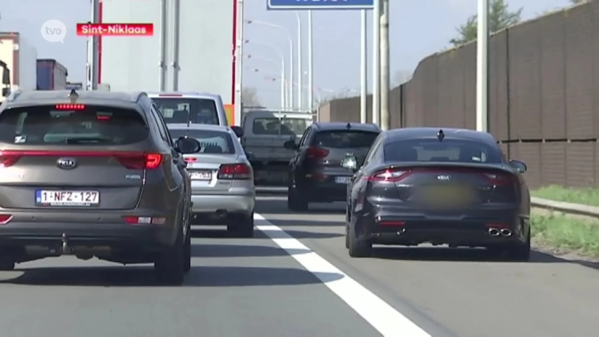 Parket Oost-Vlaanderen is het beu en gaat pechstrookrijders in Sint-Niklaas massaal vervolgen