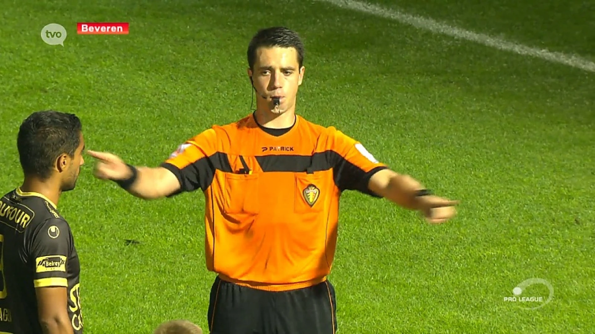 Hoofdafbeelding voor artikel Waasland-Beveren overweegt…