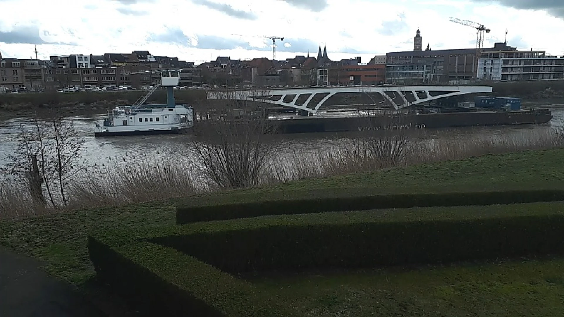 Waakdrempels van verschillende waterwegen overschreden