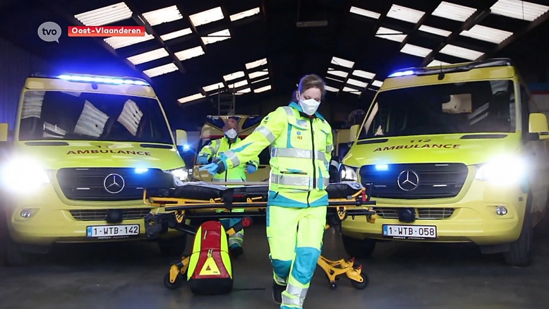 Coronavirus - Hulpverleners steken zwaar zieke ambulancier hart onder de riem met eerbetoon en grappige video