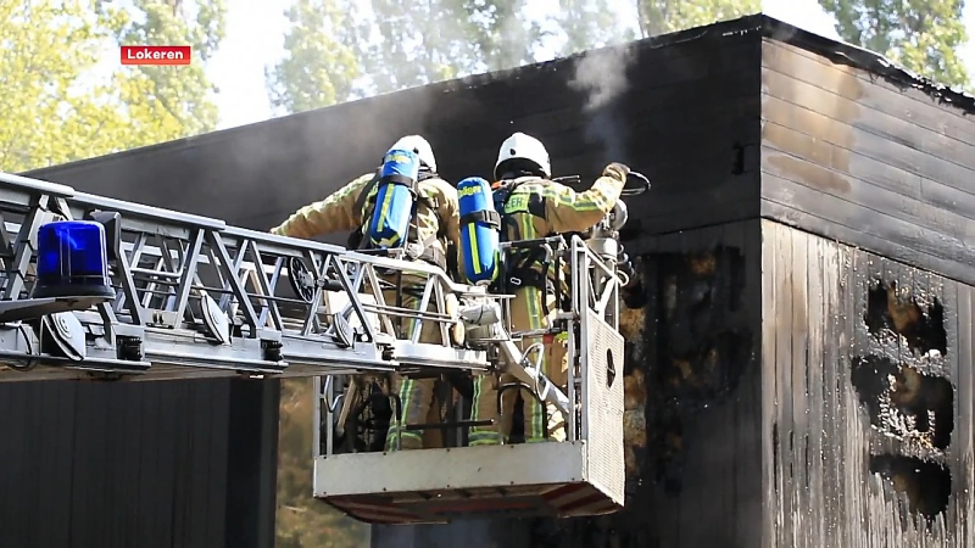 Lokeren: Bijna afgewerkte villa in brand na roofingwerken