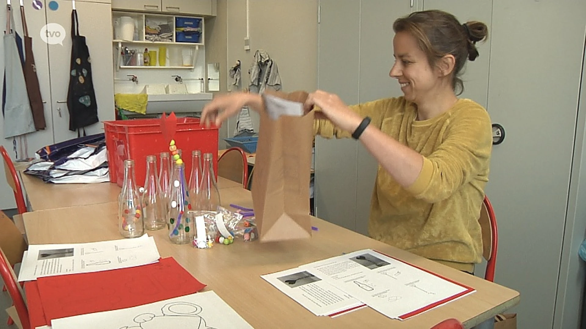 Coronavirus - Juffen maken knutselpakket voor Moederdag