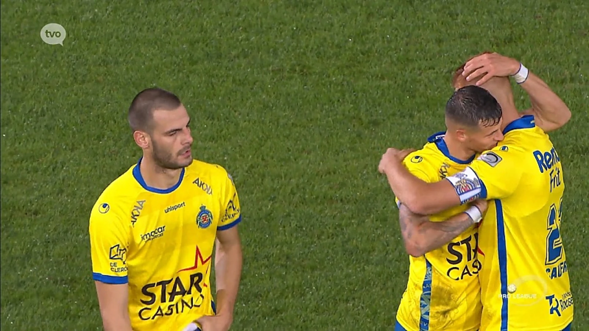 Aleksandar Vukotic (Waasland-Beveren) aast op nieuwe transfer